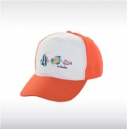 Цветни бейзболни шапки с бял лицев панел